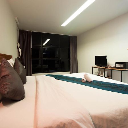 3 Laan House Hotell Chiang Mai Exteriör bild