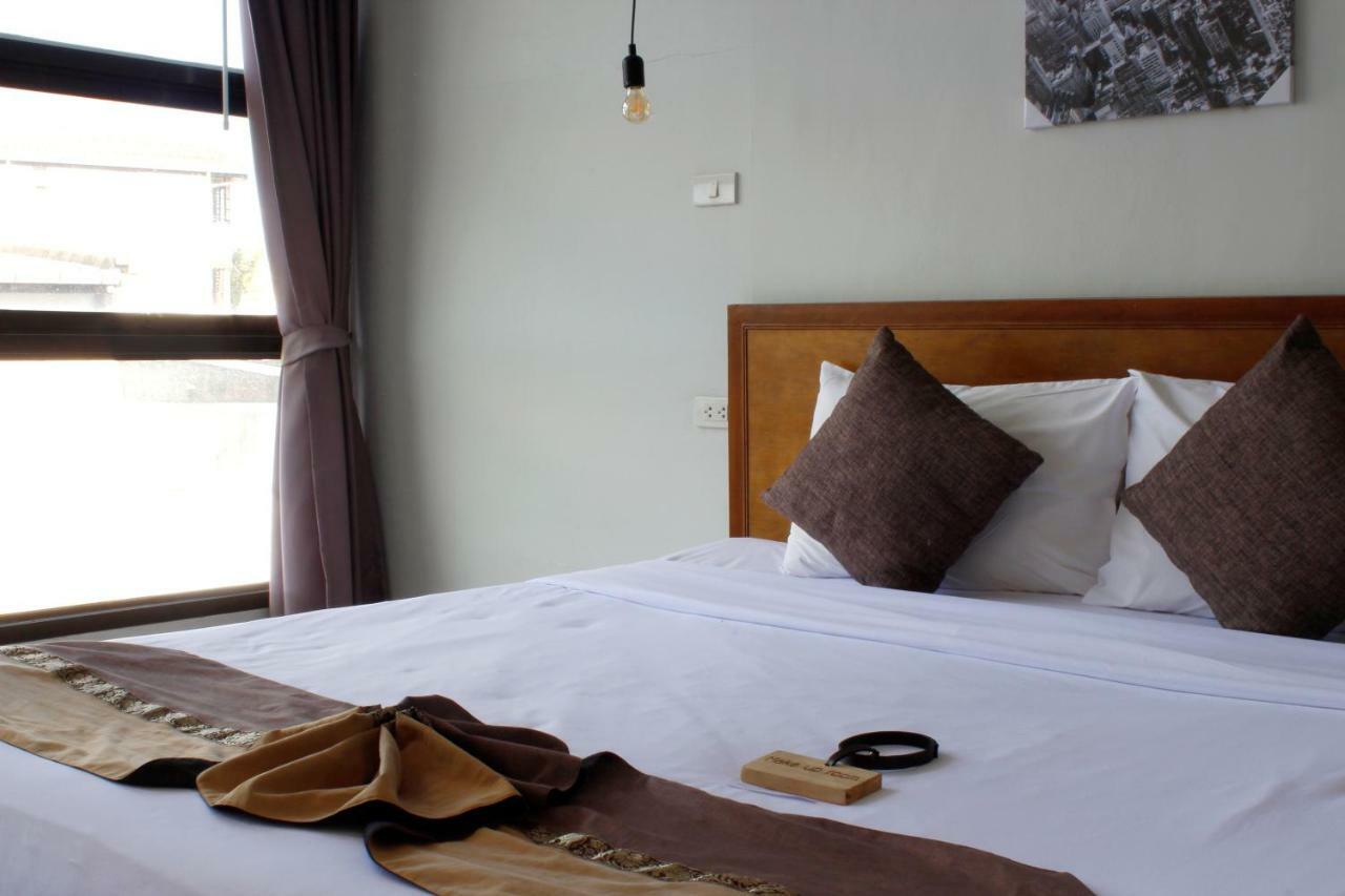 3 Laan House Hotell Chiang Mai Exteriör bild